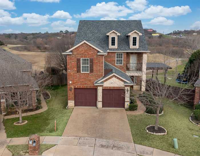 photo 2: 9153 Cottonwood Village Drive, Fort Worth TX 76120