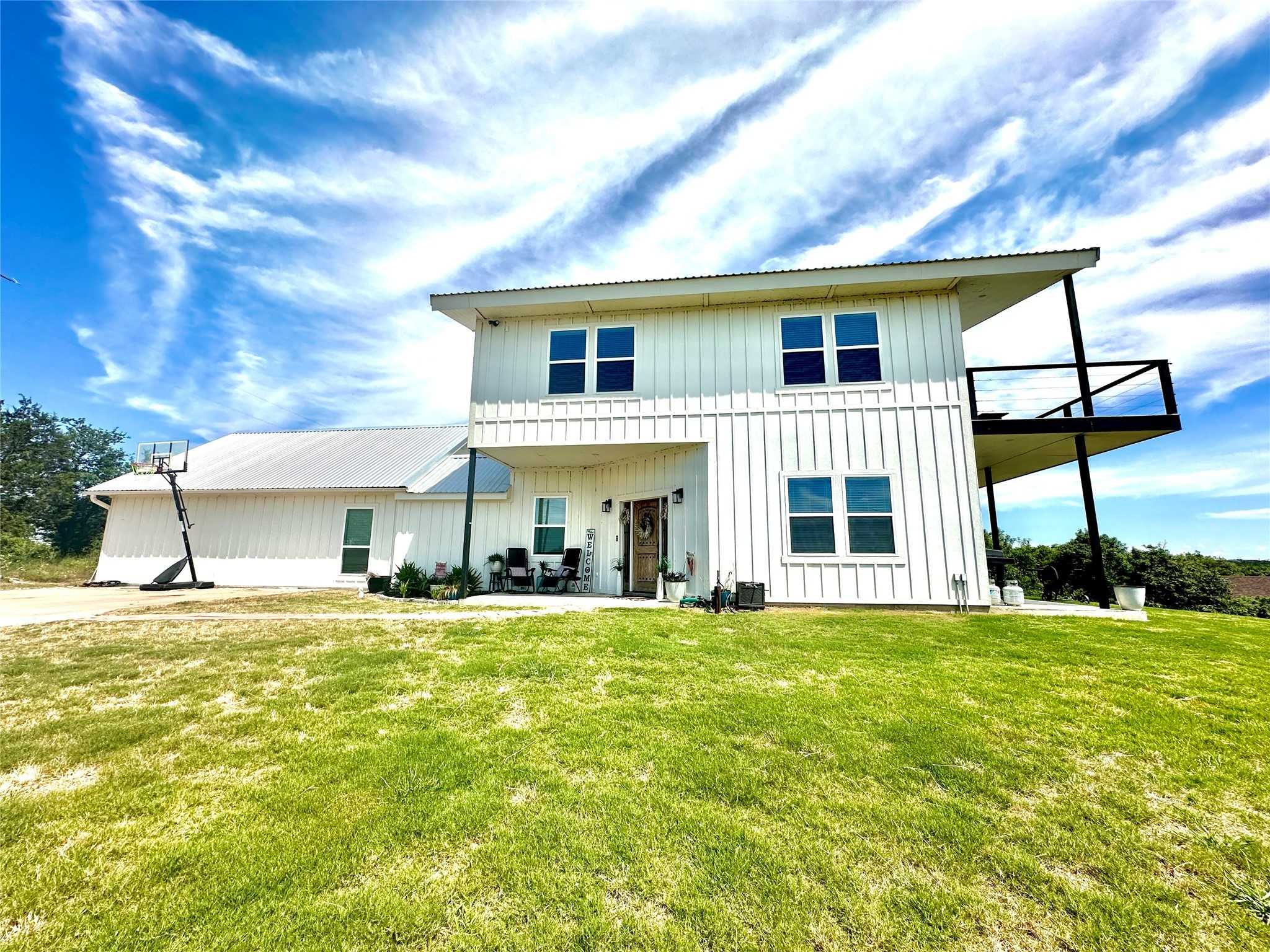 photo 2: 200 Peninsula Court, Bluff Dale TX 76433