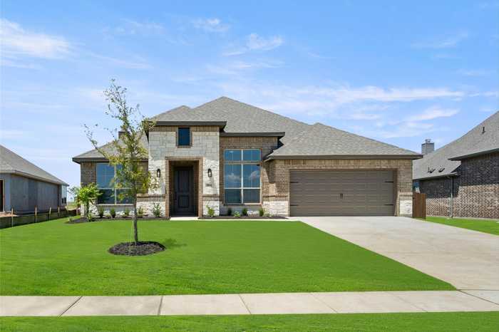 photo 2: 1814 Golden Meadow Court, Cleburne TX 76033