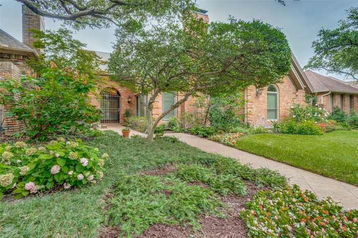 photo 2: 12527 Degas Lane, Dallas TX 75230