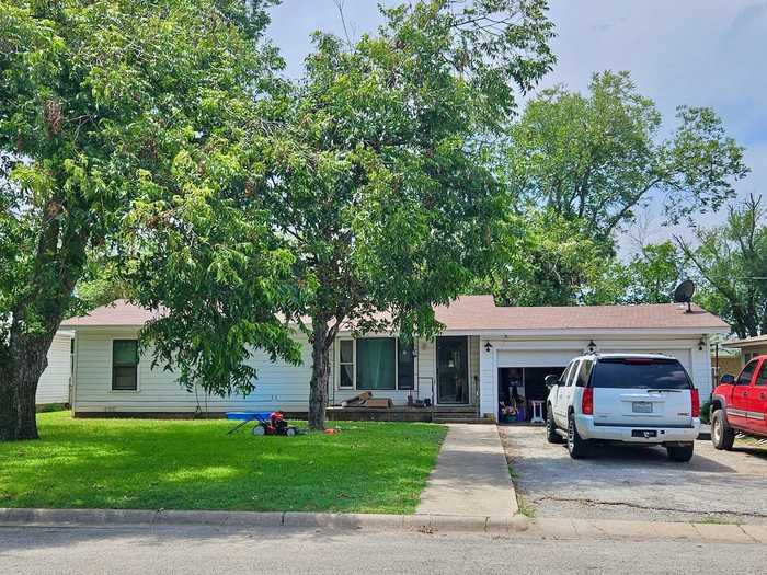 photo 1: 202 Roselawn Street, Coleman TX 76834