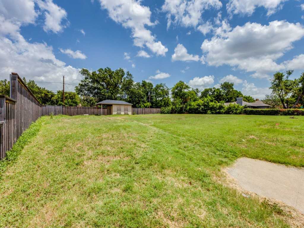 photo 3: 4915 W Mockingbird Lane, Dallas TX 75209