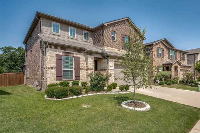 photo 2: 2627 Amistad Drive, Irving TX 75062