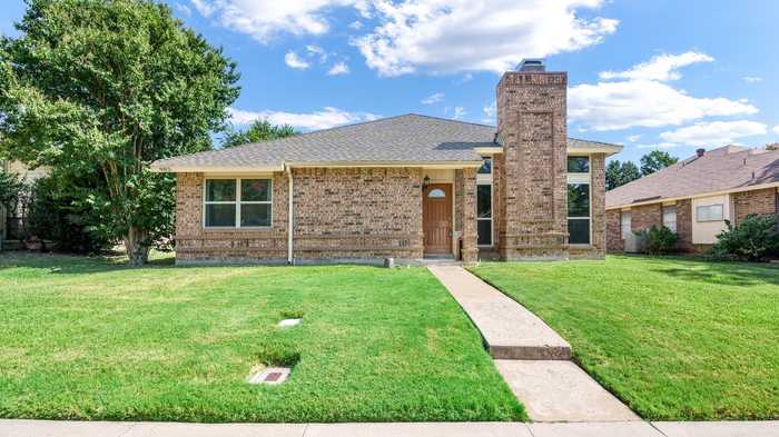 photo 1: 985 Acorn Drive, Lewisville TX 75067