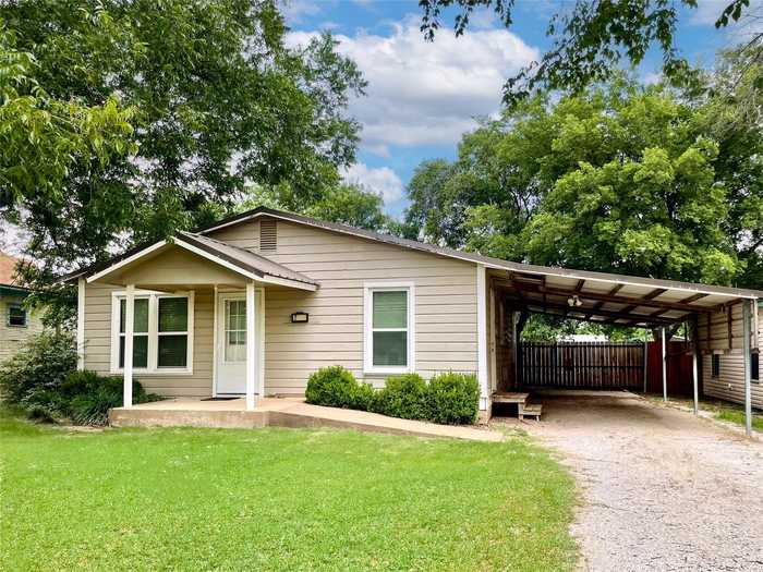 photo 1: 709 East Street, Graham TX 76450