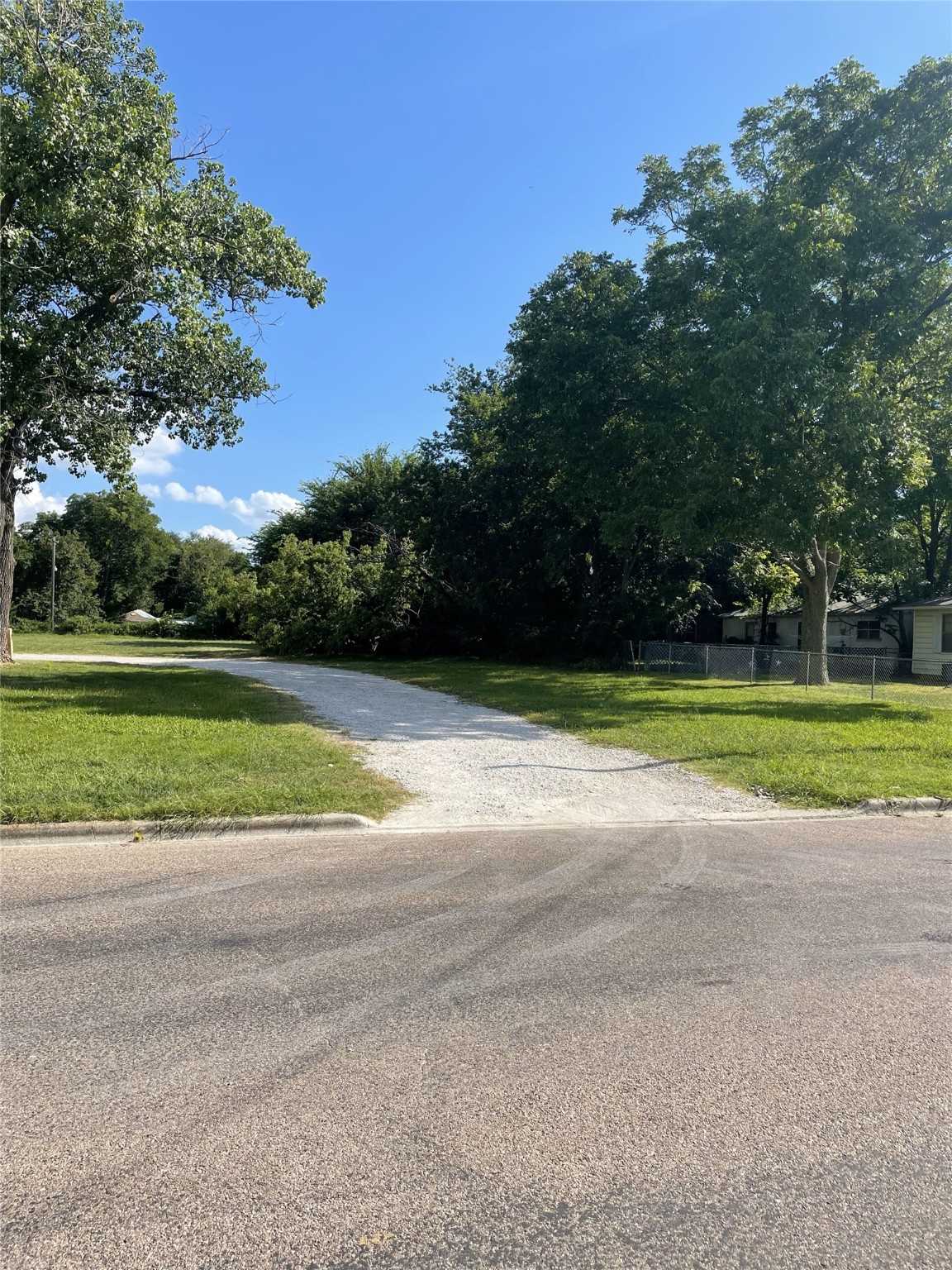 photo 1: Lot 11R North Avenue, Whitesboro TX 76273