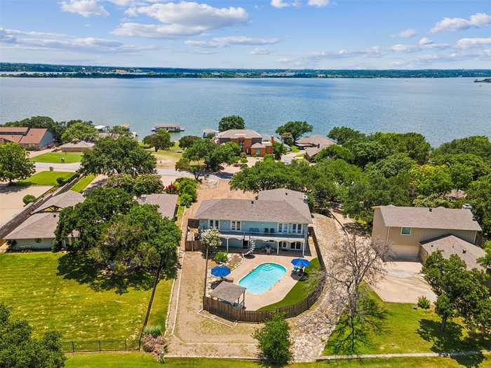 photo 1: 4118 Crescent Drive, Granbury TX 76049