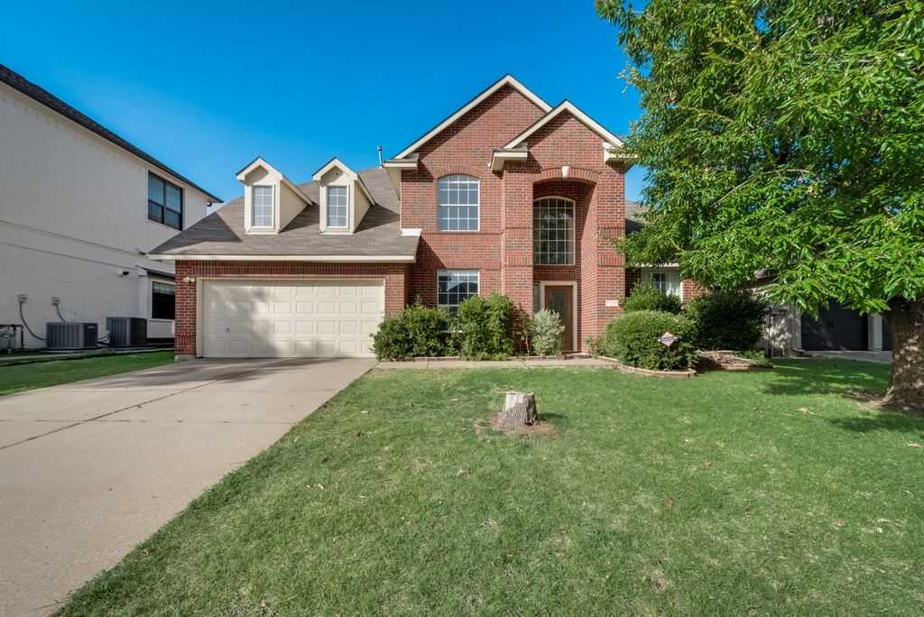 photo 2: 1313 Winnipeg Drive, Lewisville TX 75077