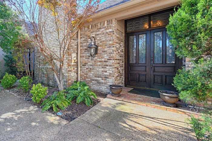 photo 2: 6034 Steamboat Drive, Dallas TX 75230