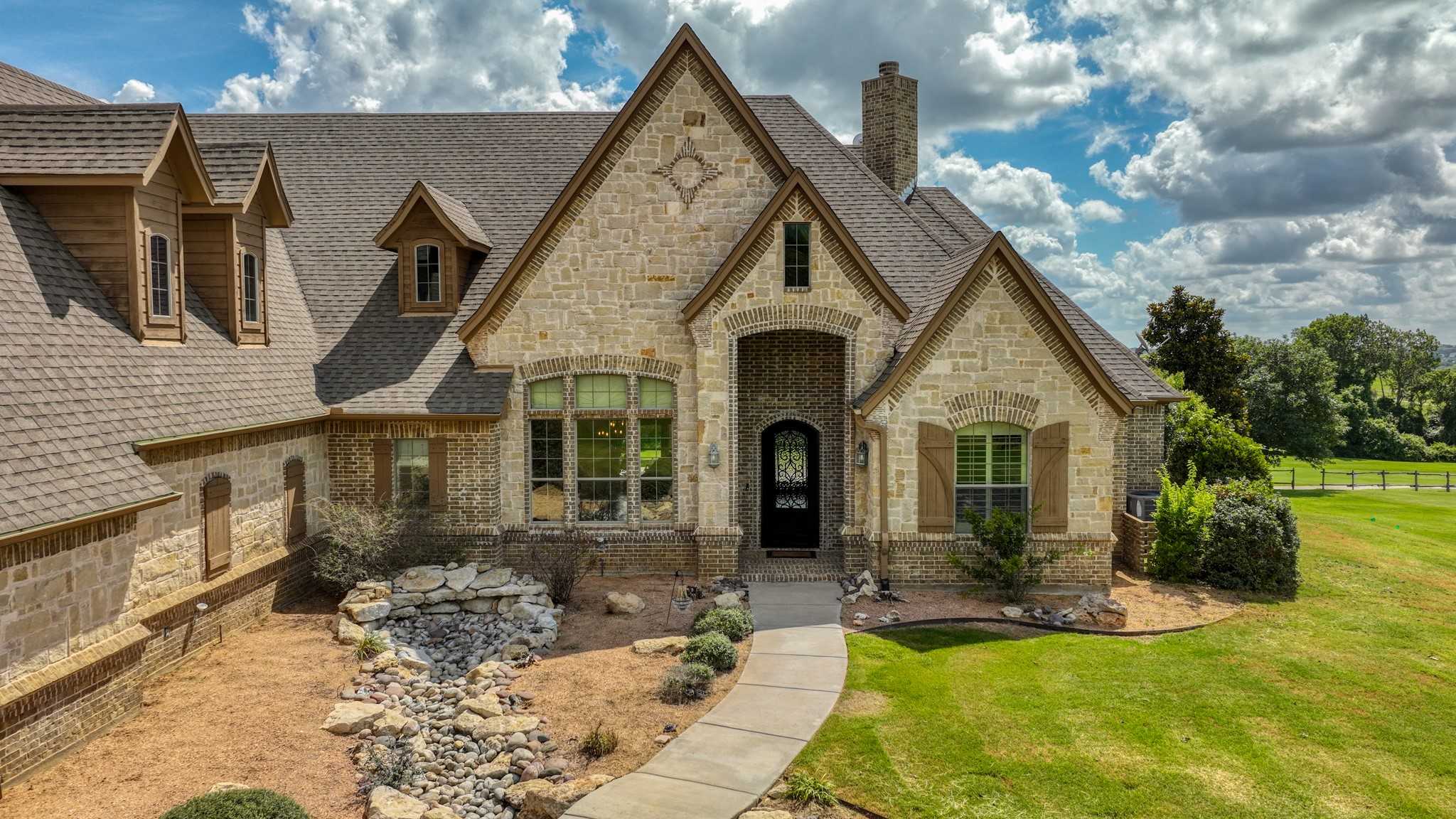 photo 3: 141 Pinnacle Peak Lane, Weatherford TX 76087