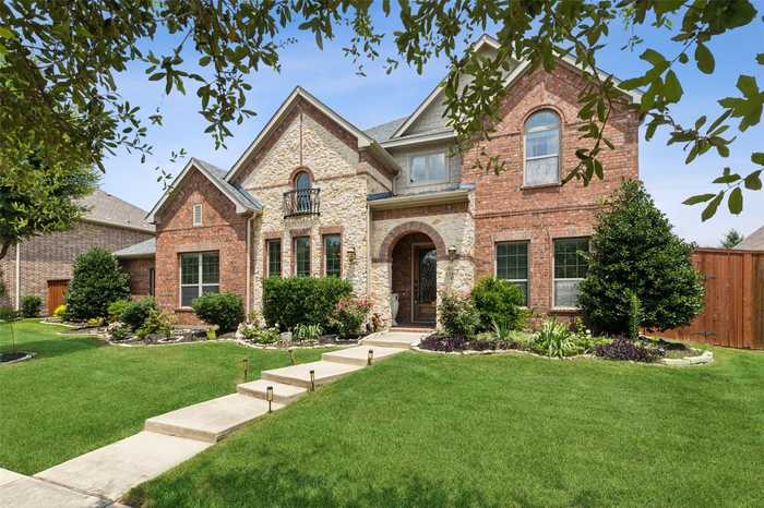 photo 2: 12940 Spring Hill Drive, Frisco TX 75035