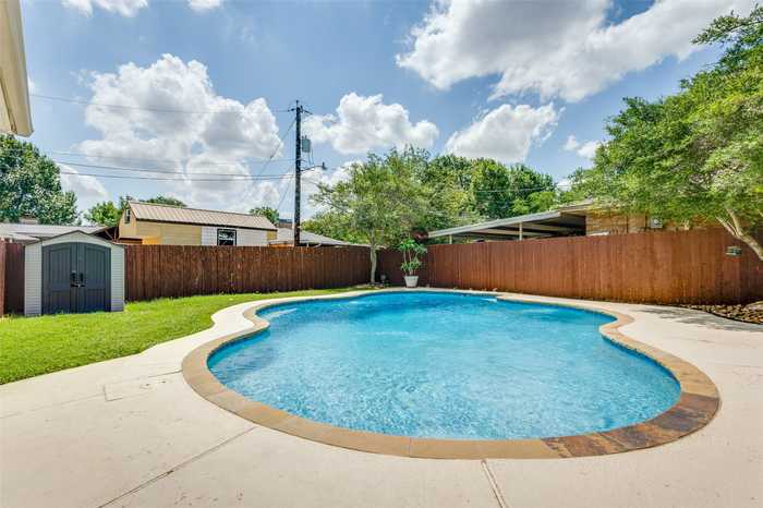 photo 2: 3910 Roanoke Drive, Garland TX 75041