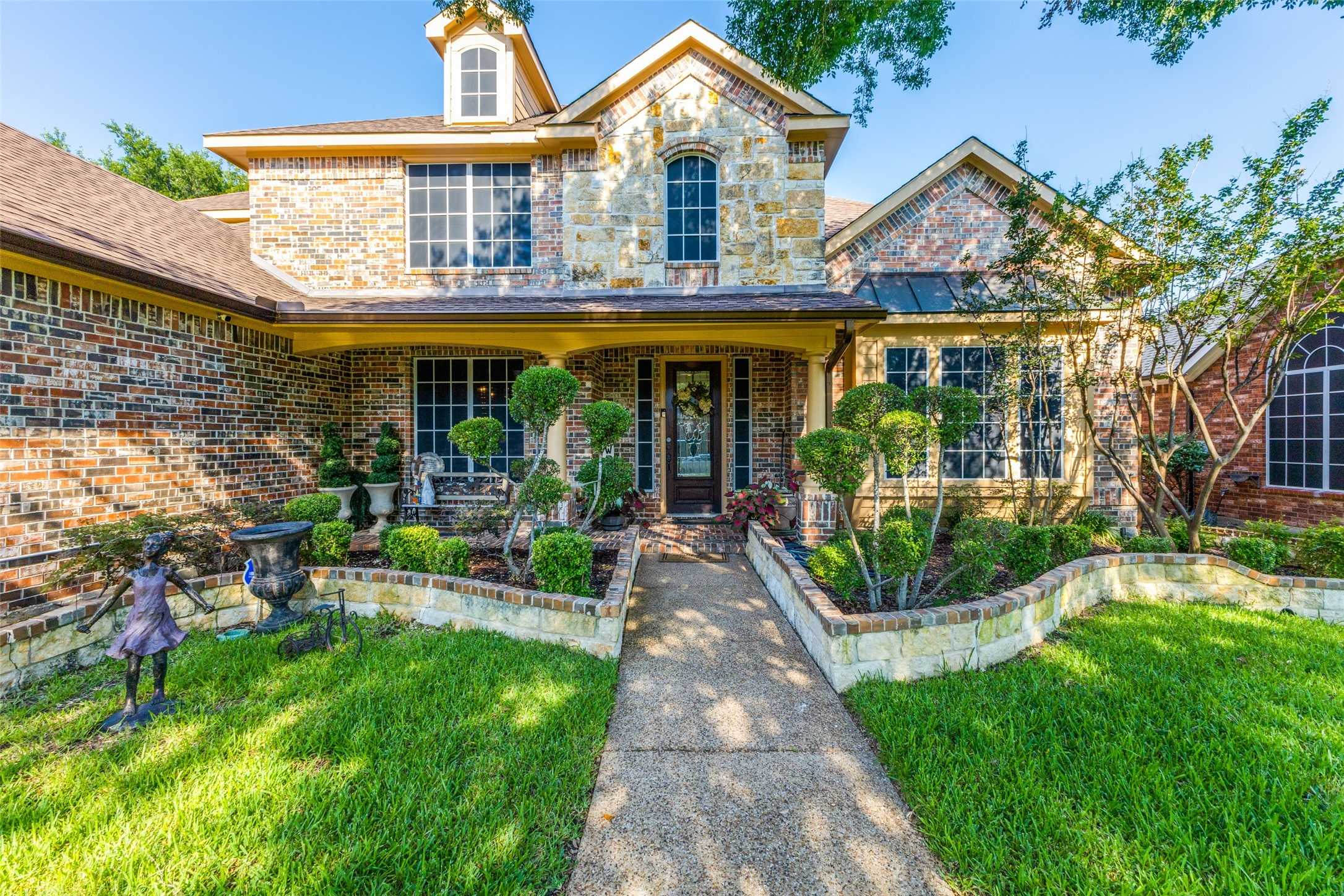 photo 2: 8113 Turnberry Street, Rowlett TX 75089