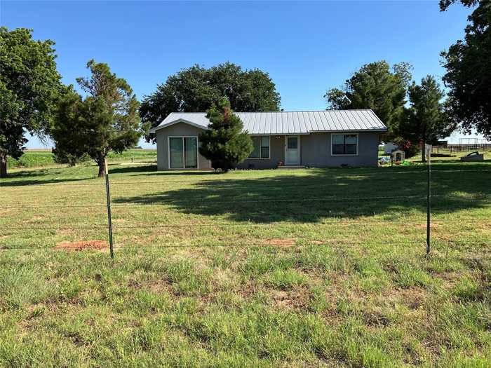 photo 1: 706 County Road 116, Seymour TX 76380