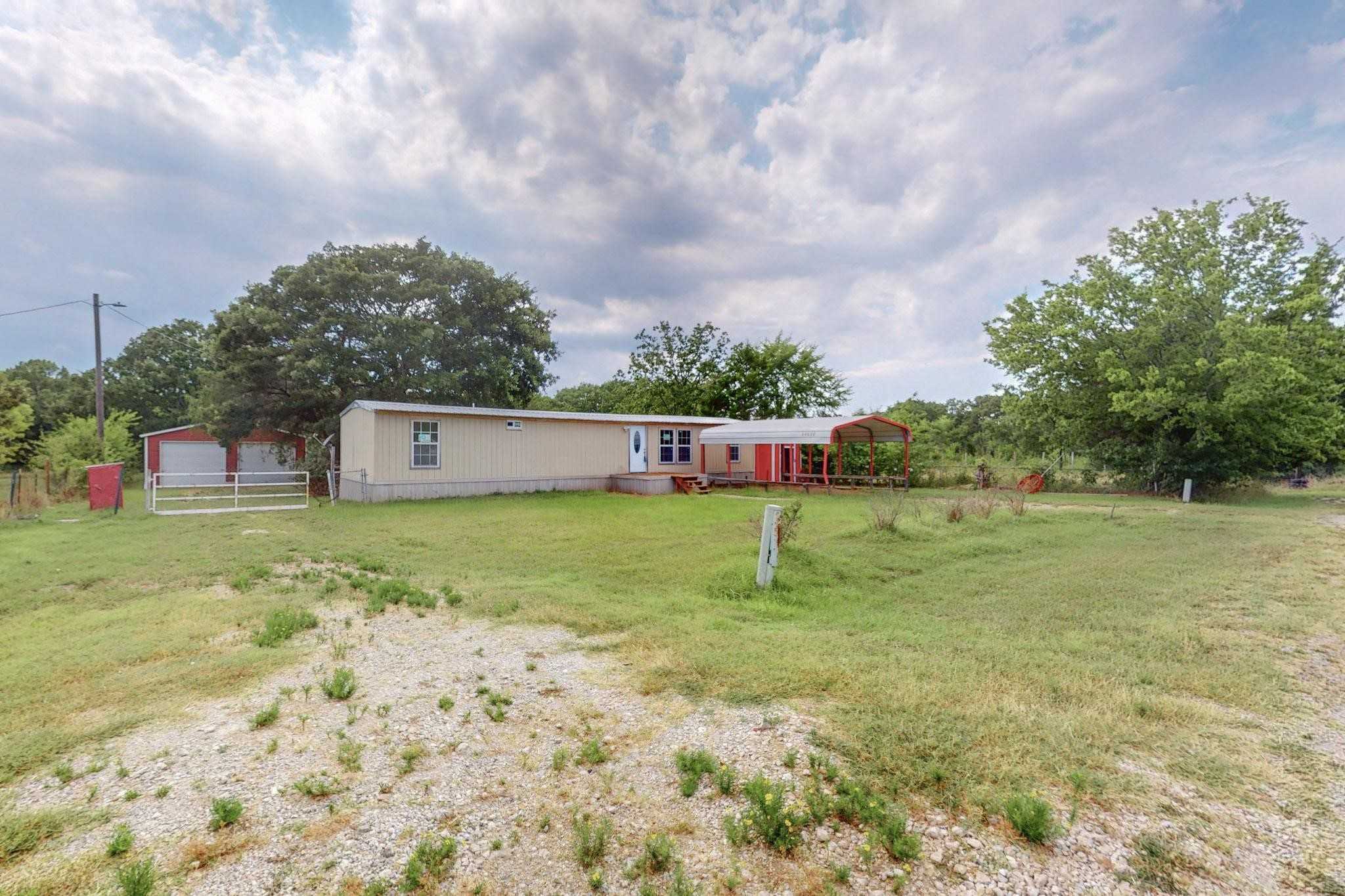 photo 1: 10818 Riverview Drive, Wills Point TX 75169