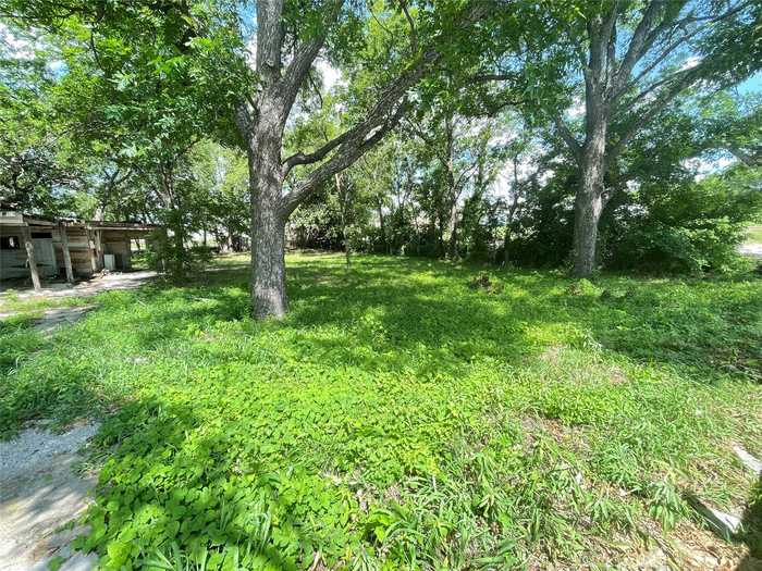 photo 2: 1206 Reynolds Street, Goldthwaite TX 76844