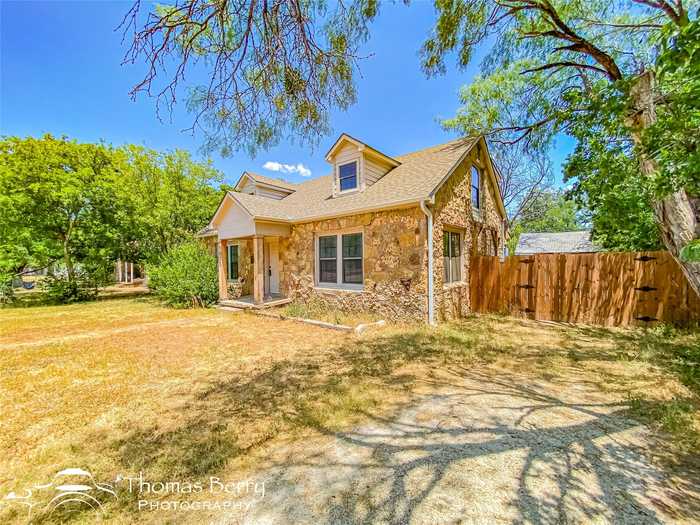 photo 2: 1025 Mulberry Street, Abilene TX 79601