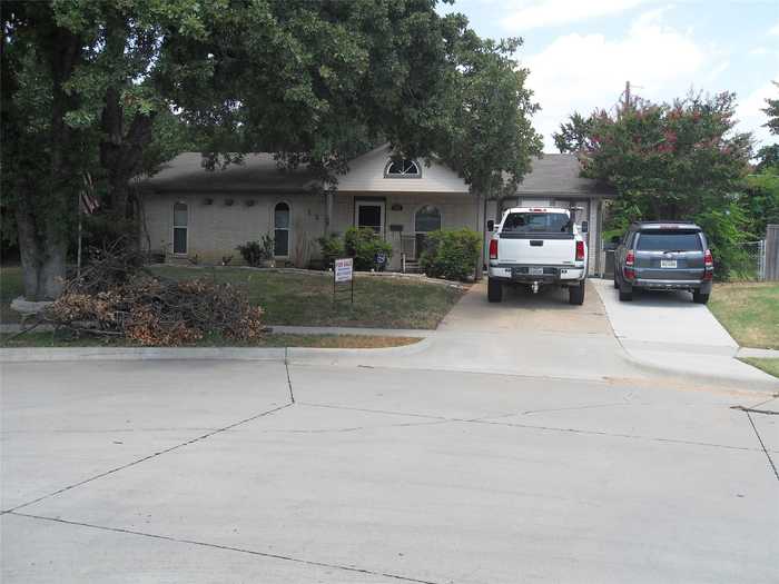 photo 1: 125 Redwood Place, Lewisville TX 75067