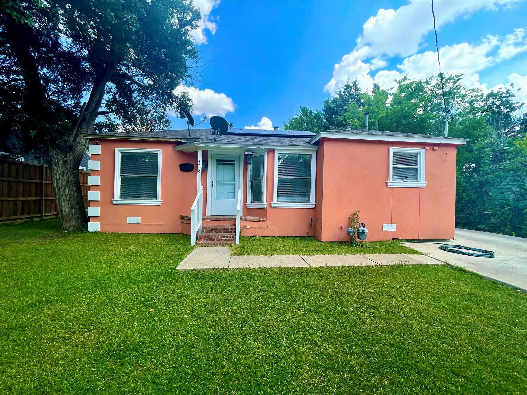 photo 2: 2416 Bombay Avenue, Dallas TX 75235