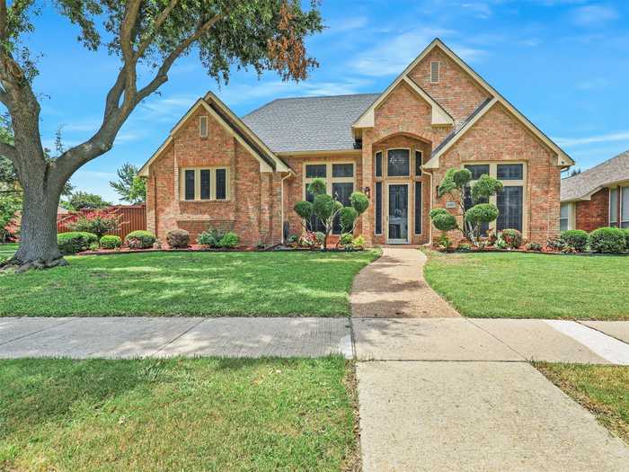 photo 1: 6401 Townsend Lane, Plano TX 75024