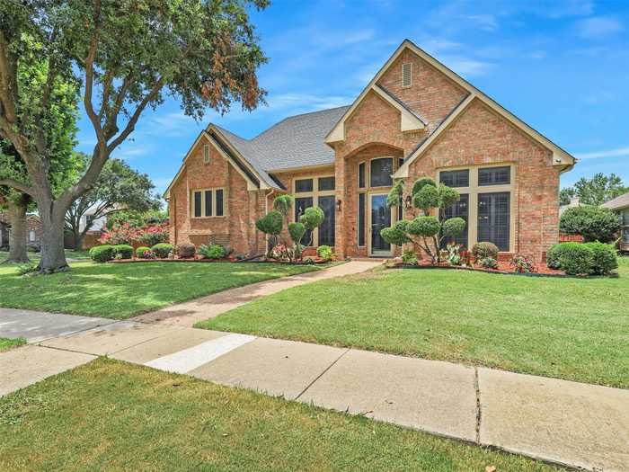 photo 2: 6401 Townsend Lane, Plano TX 75024