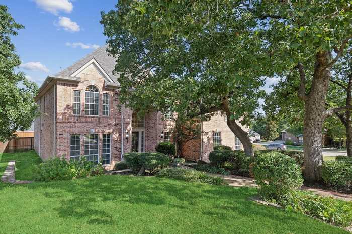 photo 2: 615 Promontory Drive, Keller TX 76248