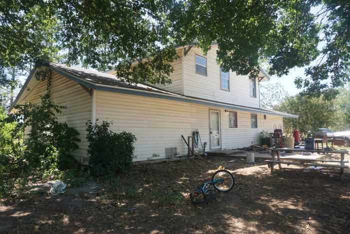 photo 15: 401 N Davis Street, Chico TX 76431