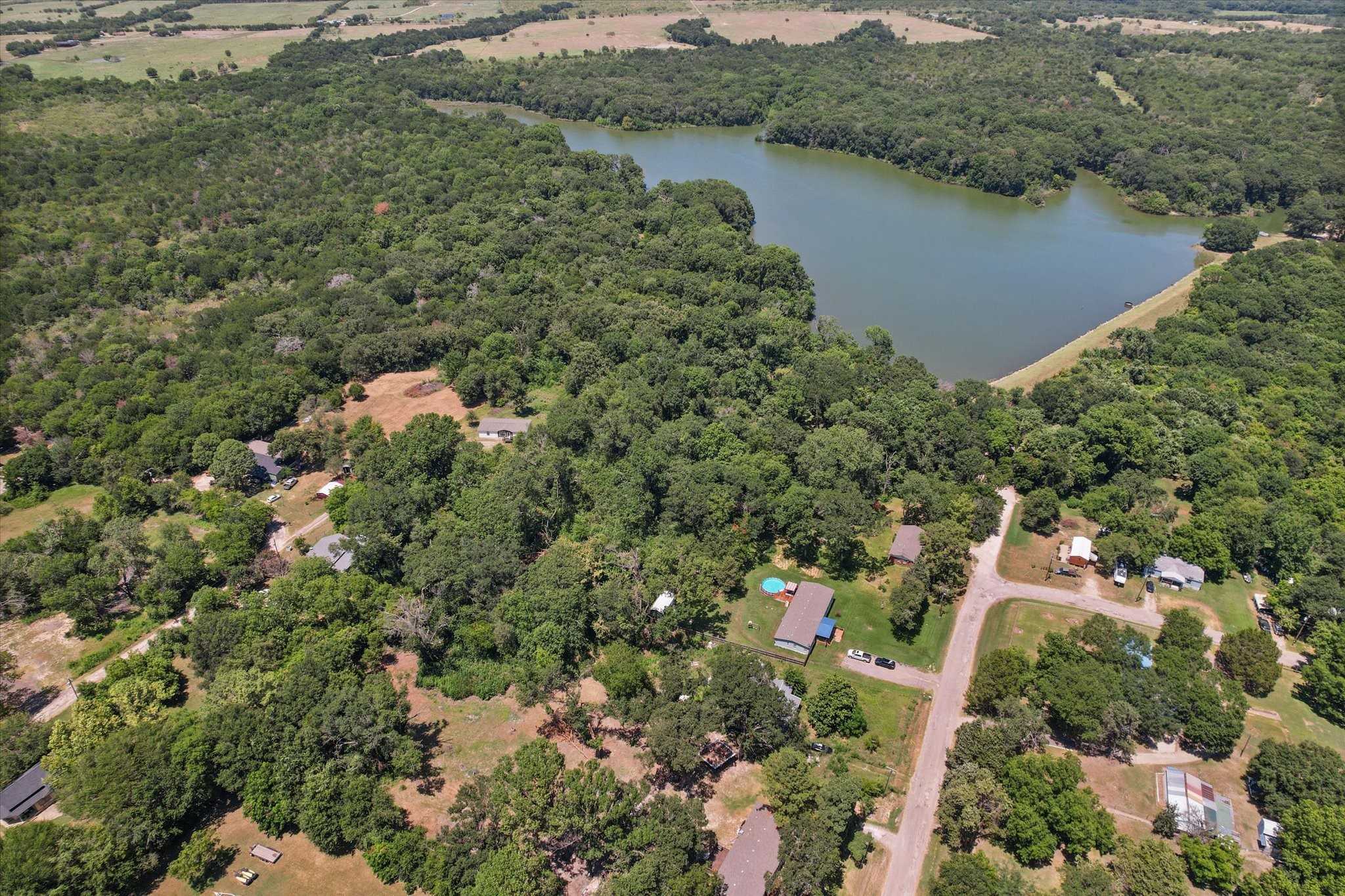 photo 3: 8409 City Lake Road, Kemp TX 75143