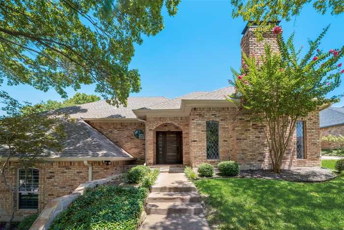 photo 2: 3213 Greenleaf Court, Garland TX 75044