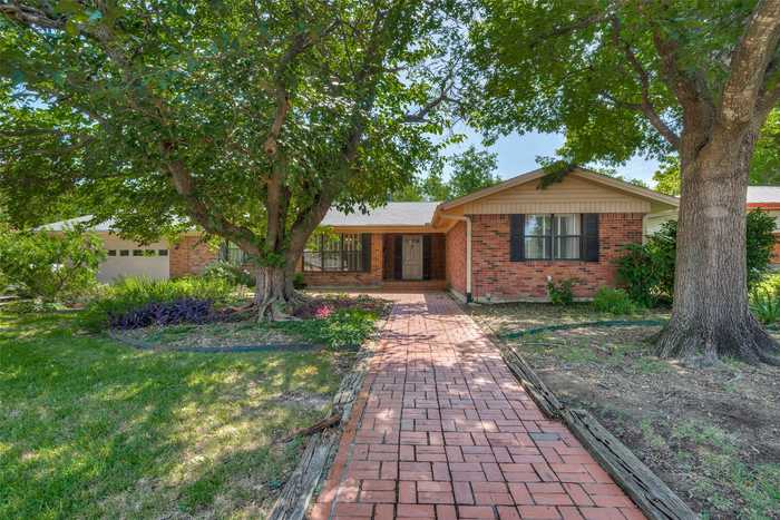 photo 1: 1304 N Trinity Street, Decatur TX 76234