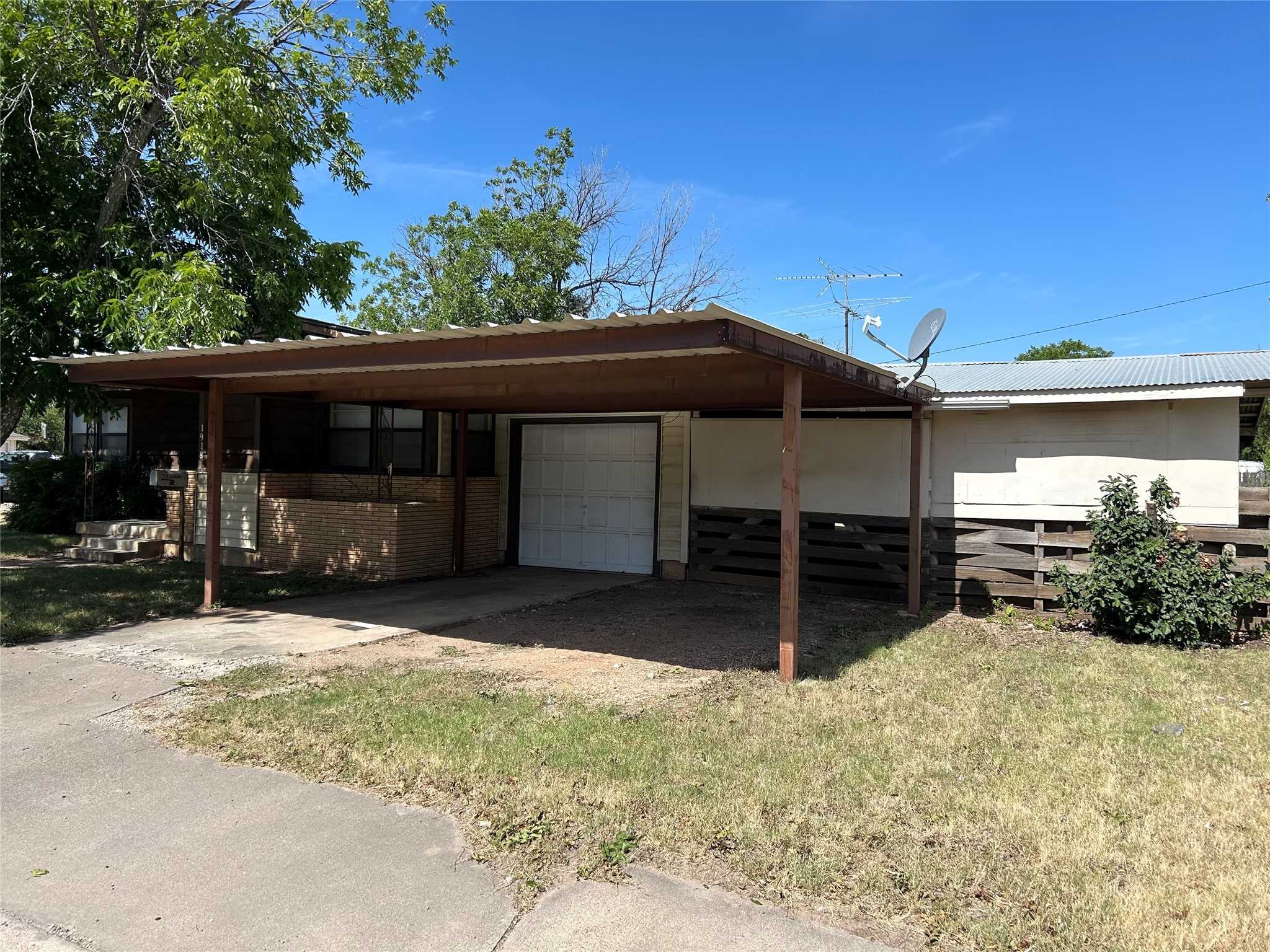 photo 3: 1918 Barrow Street, Abilene TX 79605