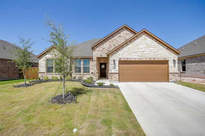 photo 1: 707 Lake Murray Lane, Cleburne TX 76033