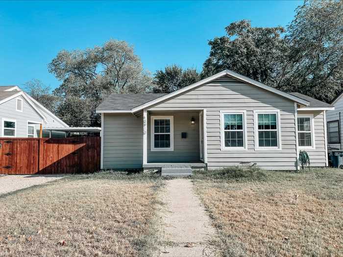 photo 1: 3913 Lisbon Street, Fort Worth TX 76107