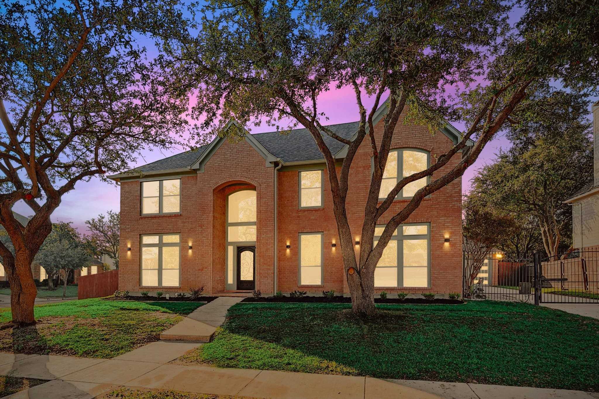 photo 2: 714 Creek Crossing Trail, Keller TX 76248