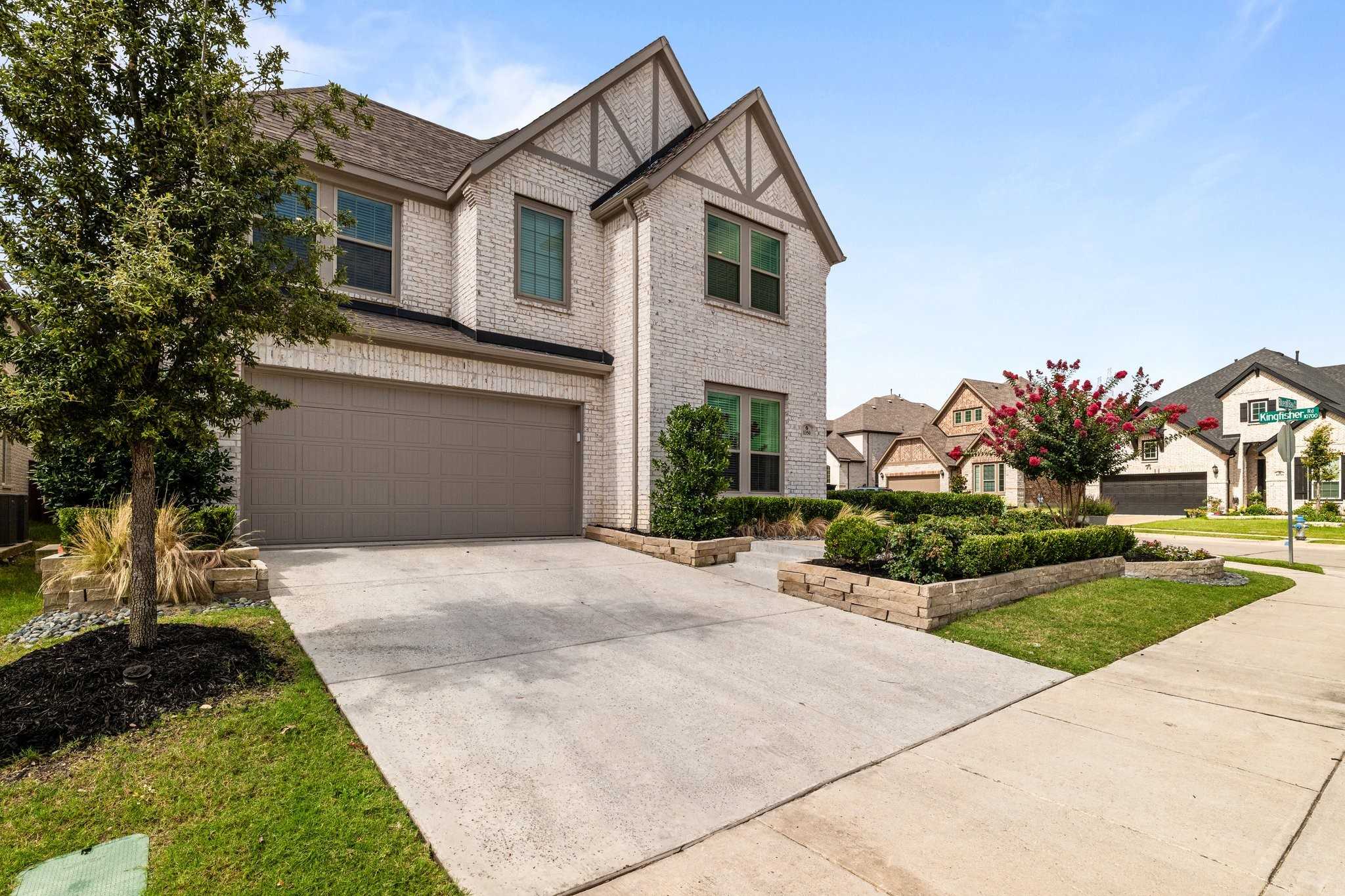 photo 3: 1350 Bluegill Bay Road, Irving TX 75063