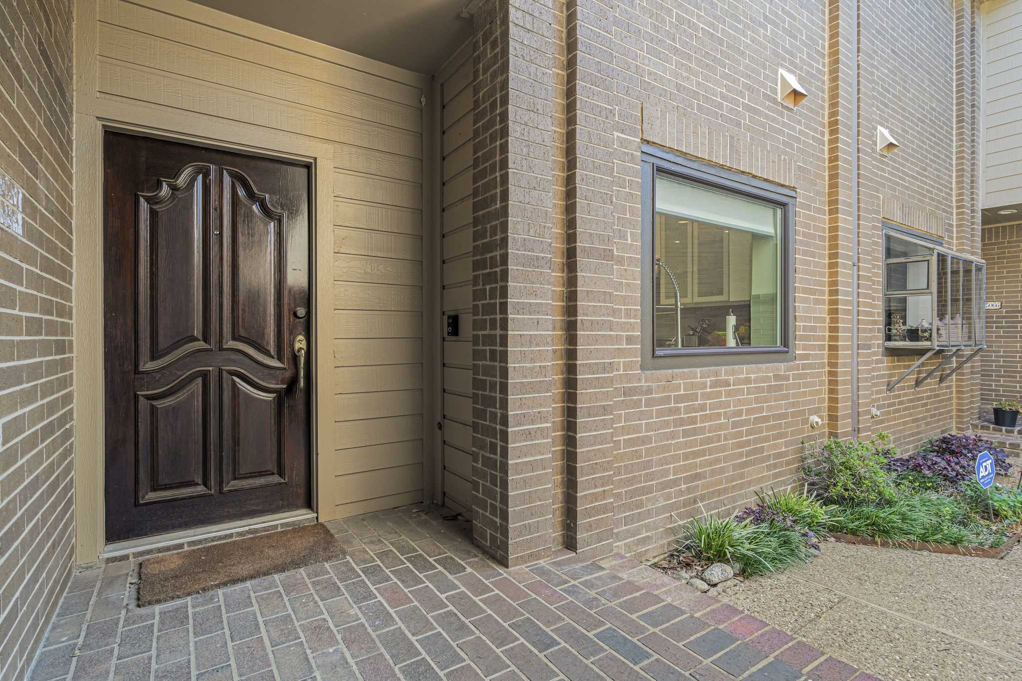 photo 3: 5064 Westgrove Drive, Dallas TX 75248