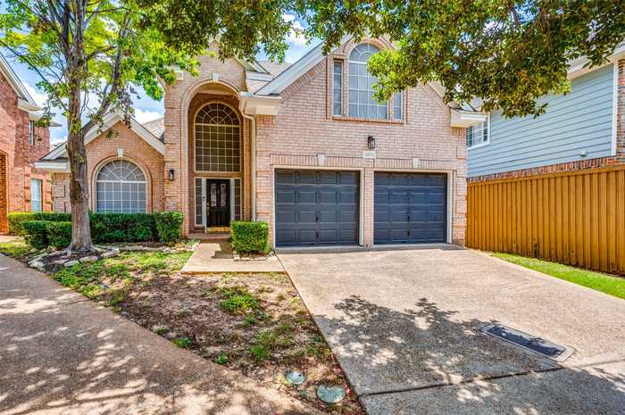 photo 1: 14624 Stratford Court, Addison TX 75001