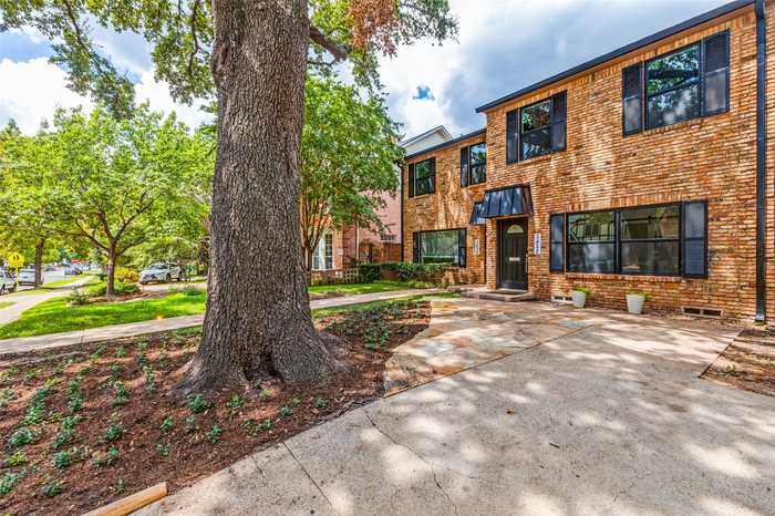 photo 2: 3432 Granada Avenue, University Park TX 75205