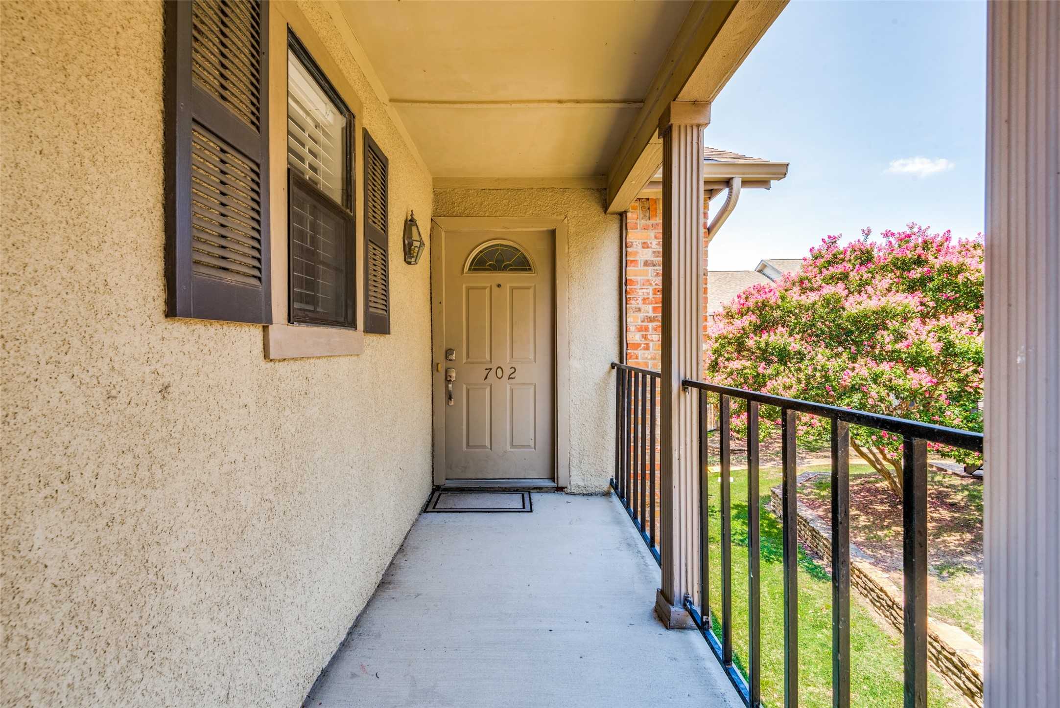 photo 3: 2835 Keller Springs Road Unit 702, Carrollton TX 75006