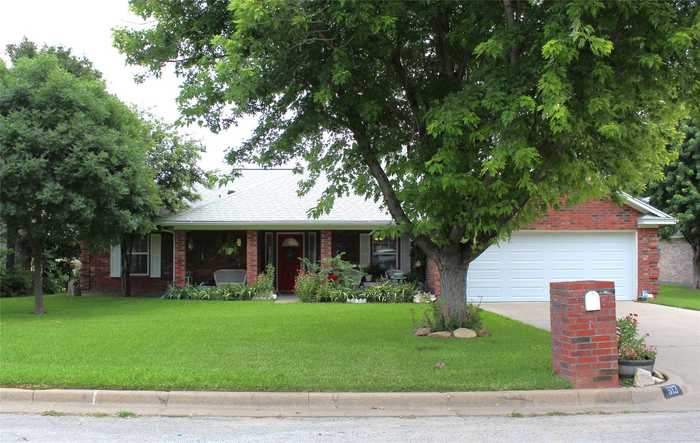 photo 1: 913 Prairie Wind Boulevard, Stephenville TX 76401