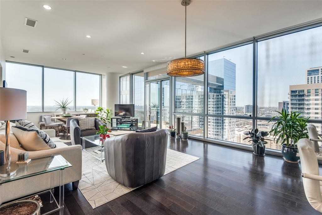 photo 3: 2200 Victory Avenue Unit 1807, Dallas TX 75219