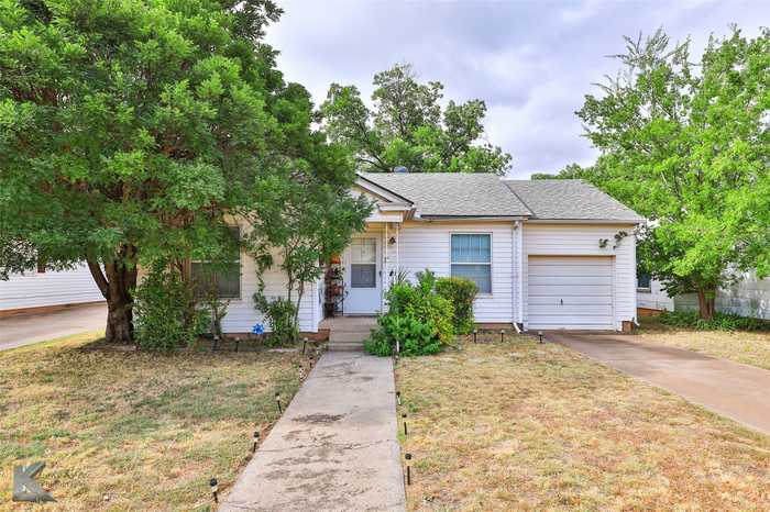 photo 1: 3125 S 6th Street, Abilene TX 79605