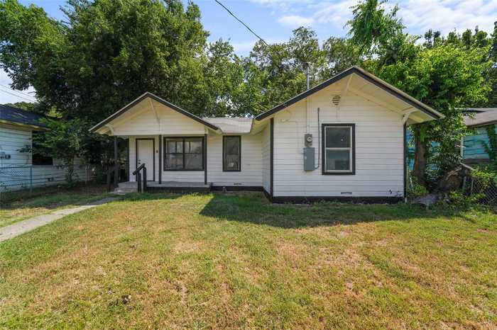 photo 1: 4506 Roberts Avenue, Dallas TX 75215