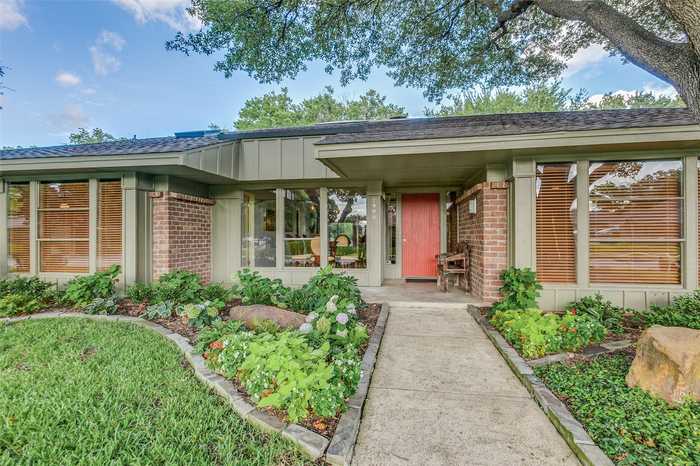 photo 1: 2908 Creekbend Drive, Plano TX 75075