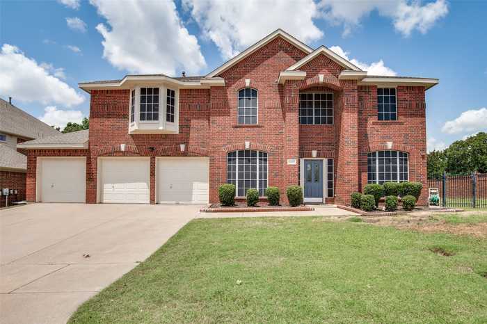 photo 1: 5400 Independence Avenue, Arlington TX 76017