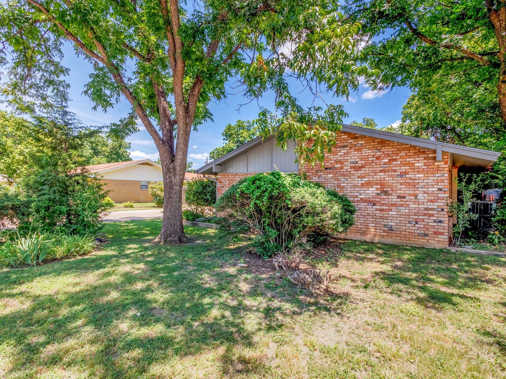 photo 3: 2302 11th Street, Brownwood TX 76801