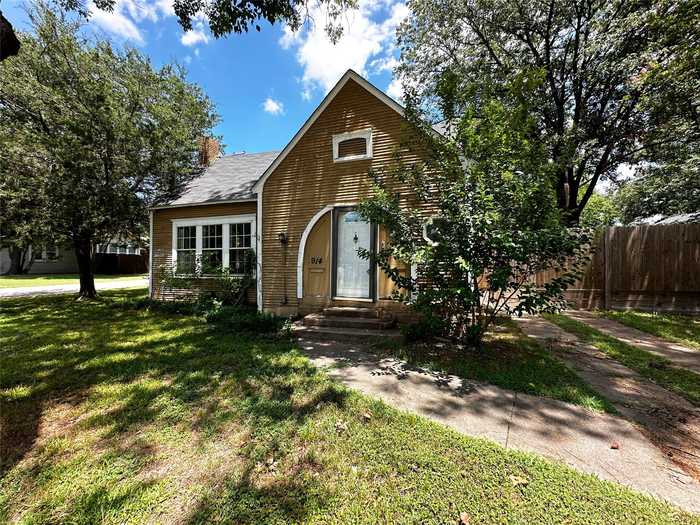 photo 2: 914 N Frances Street, Terrell TX 75160