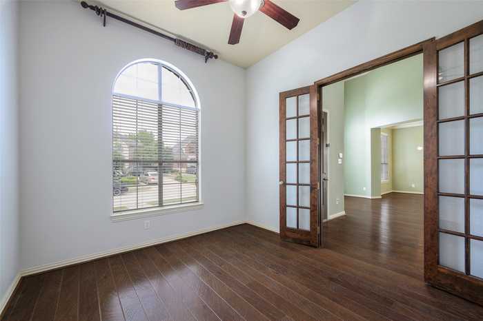 photo 2: 4008 White Porch Road, Plano TX 75024