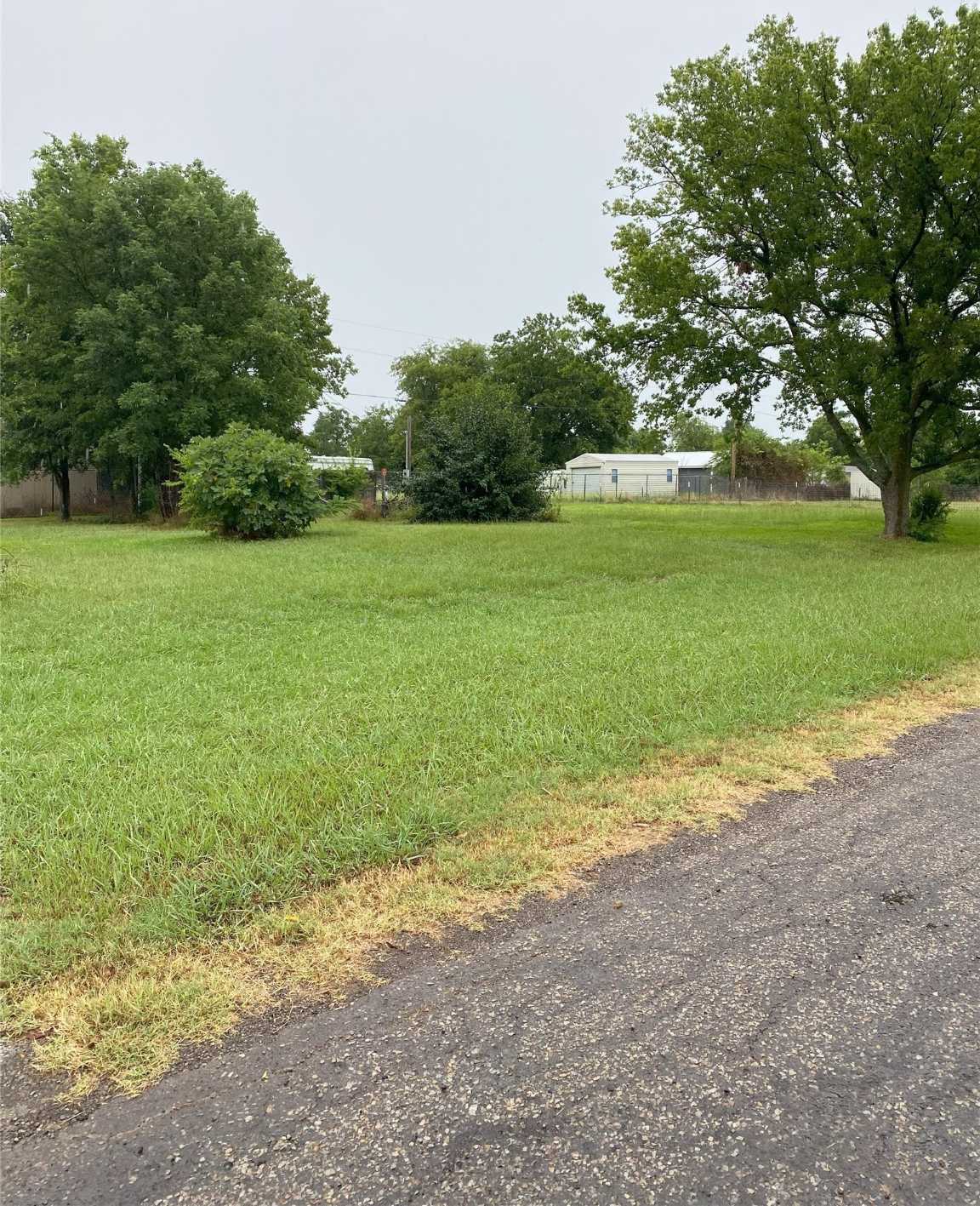 photo 3: 121 Rs County Road 1535, Point TX 75472