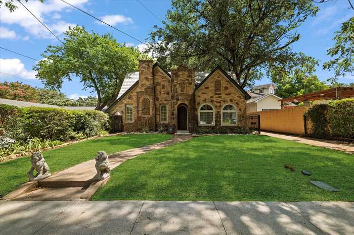 photo 1: 5322 Denton Drive, Dallas TX 75235